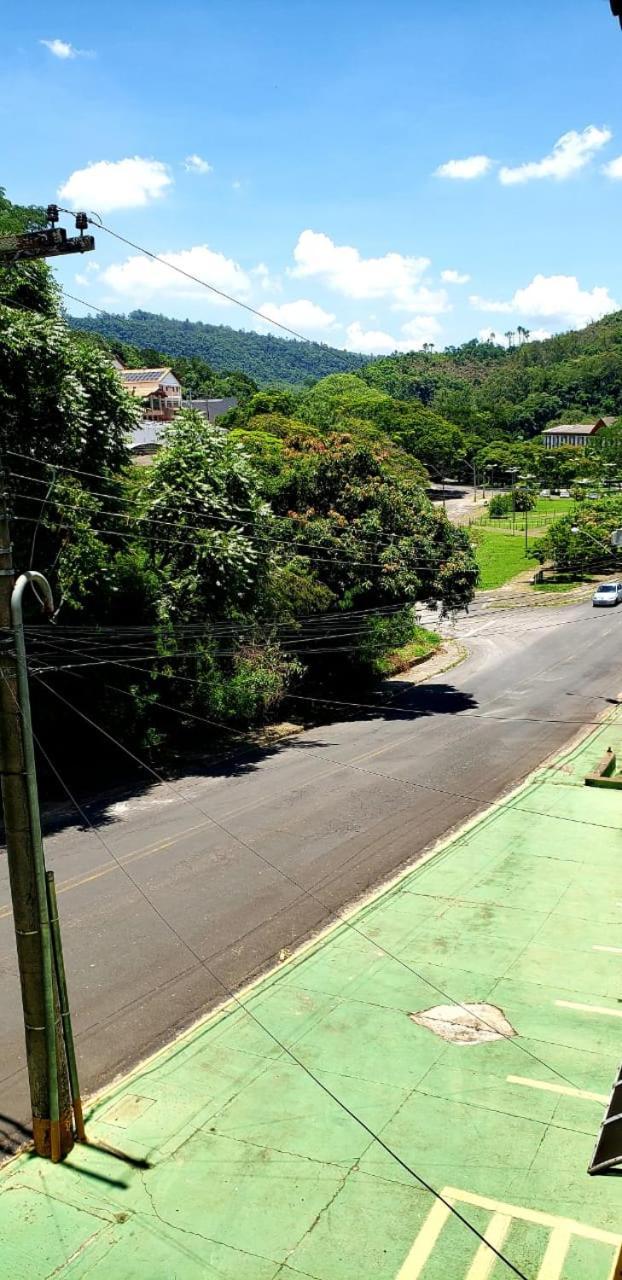 Local Privilegiado Em Aguas ! Águas de Lindóia Bagian luar foto